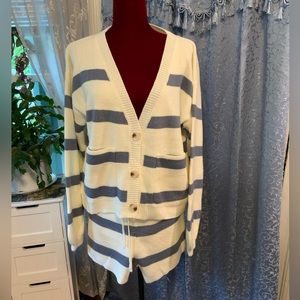 Day/night sweater & shorts set, cream and blue striped size M oversized